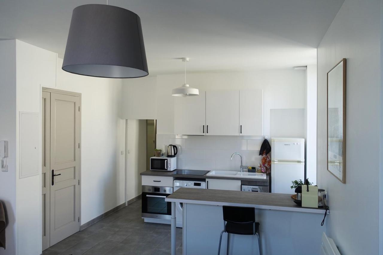 Maison Carree/Coeur Historique De Nimes - Superbe Appt 55M² Luaran gambar